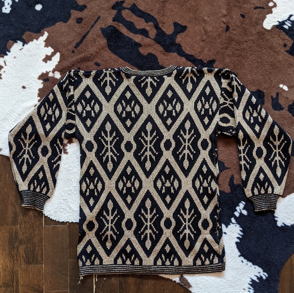 GOLDEN SNOWFLAKE SWEATER - Picture 4 of 5